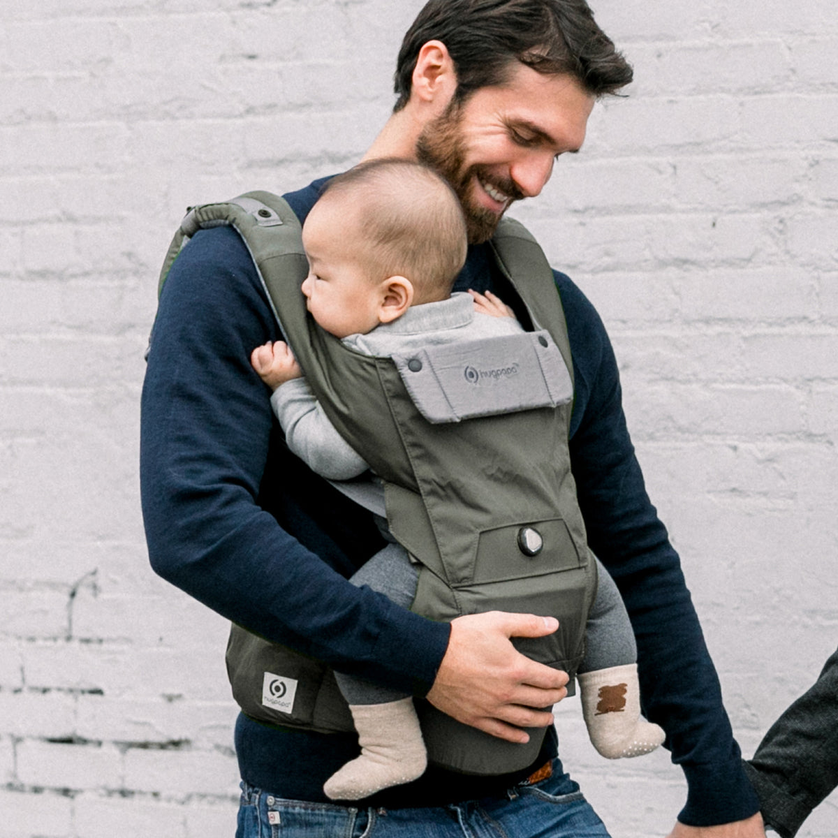 Dial-Fit 3-In-1 Hip Seat Baby Carrier Bundle <br>KhaKi